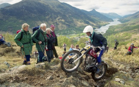 Len Hutty'02 Loch Eilde Path