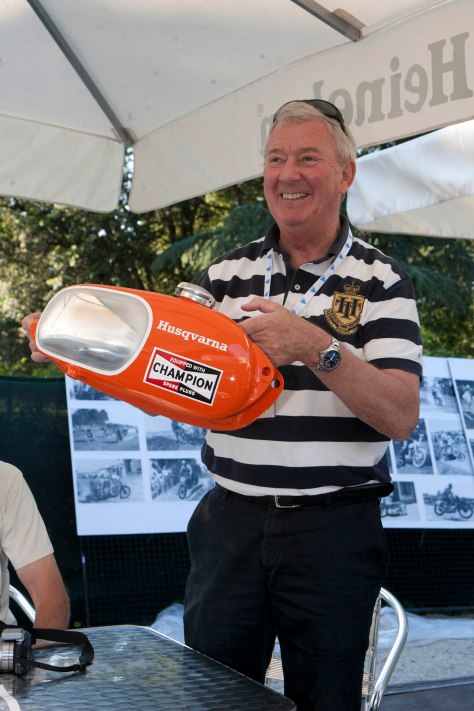 Torsten Hallman - Husky tank - JN