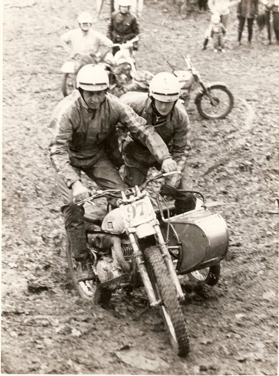 Colin Dommett & Eric Chamberlain (Suzuki)