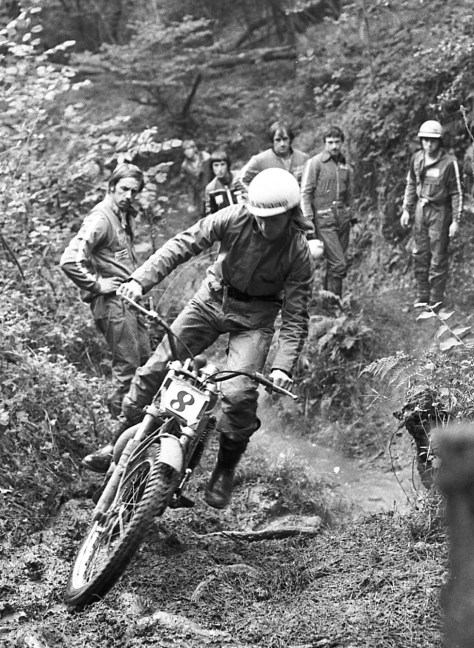 Geoff Parken watched by Alan Wright on the left and Norman Shepherd at the back on the right.