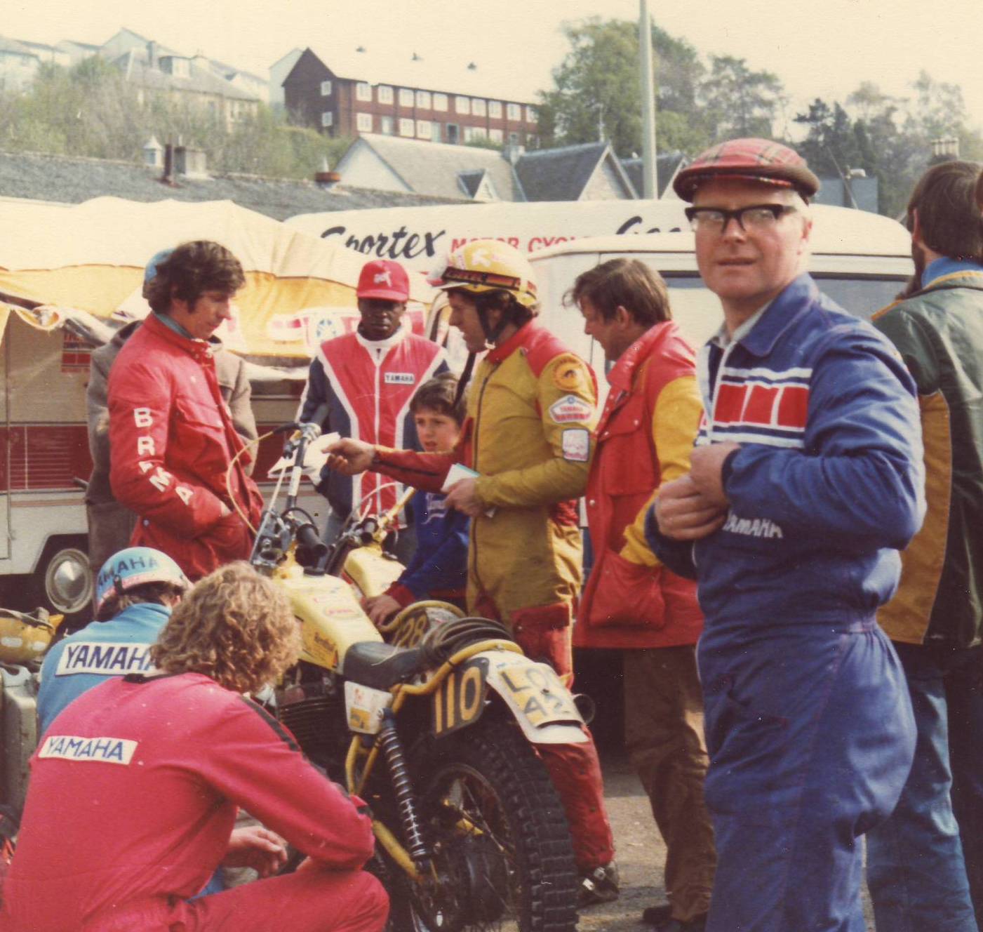 1980 John Shirt Snr (Majesty) watched by Ron Hulme