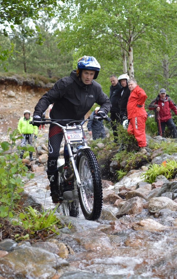 GARY MAC DONALD - red