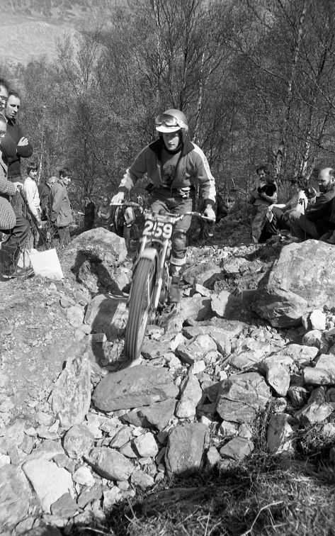 M E Myres'80 Cnoc a Linnhe